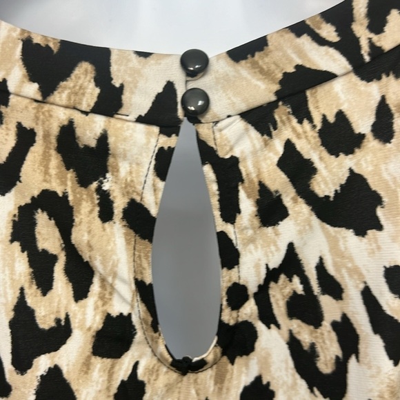 WHBM sleeveless leopard print top, pleated neckline, elastic waistband, Sz M - Picture 8 of 12